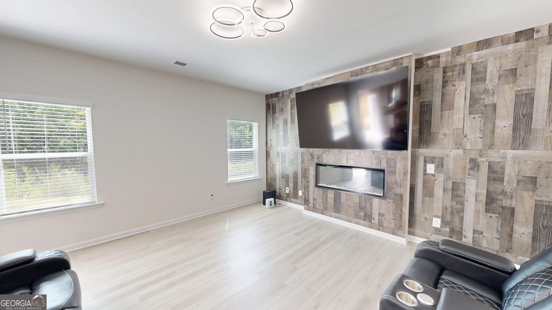 662 Blackshear TRL