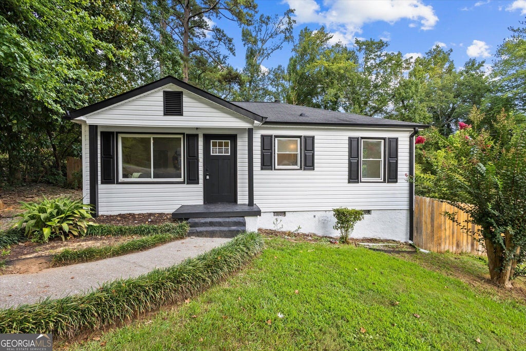 Photo of 6275 Bennett Ln Sw, Mableton, GA 30126 (MLS # 10836034)
