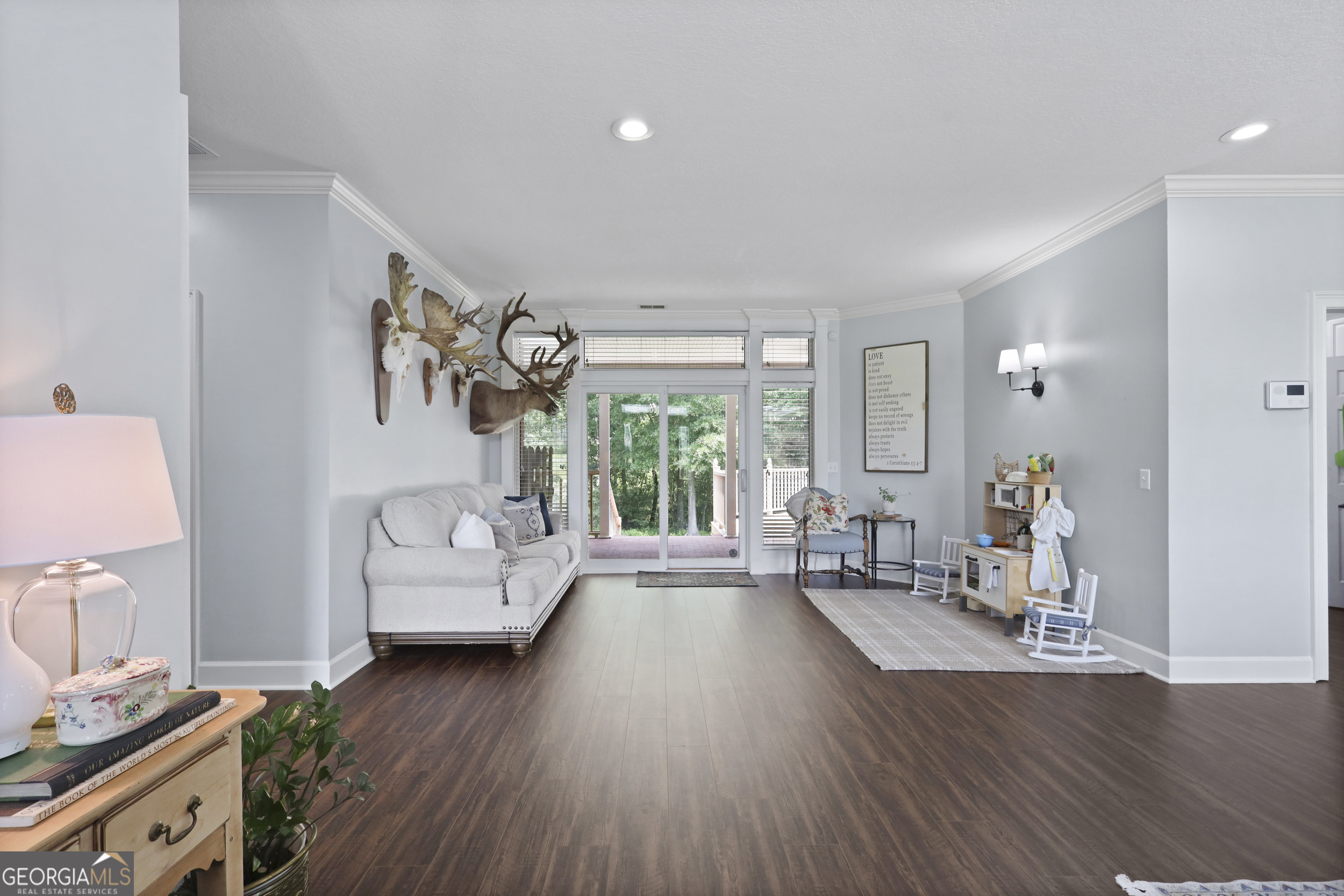 111 Oakridge DR
