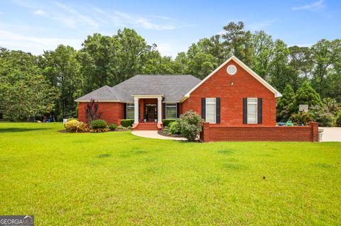 111 Oakridge DR Glennville GA 30427