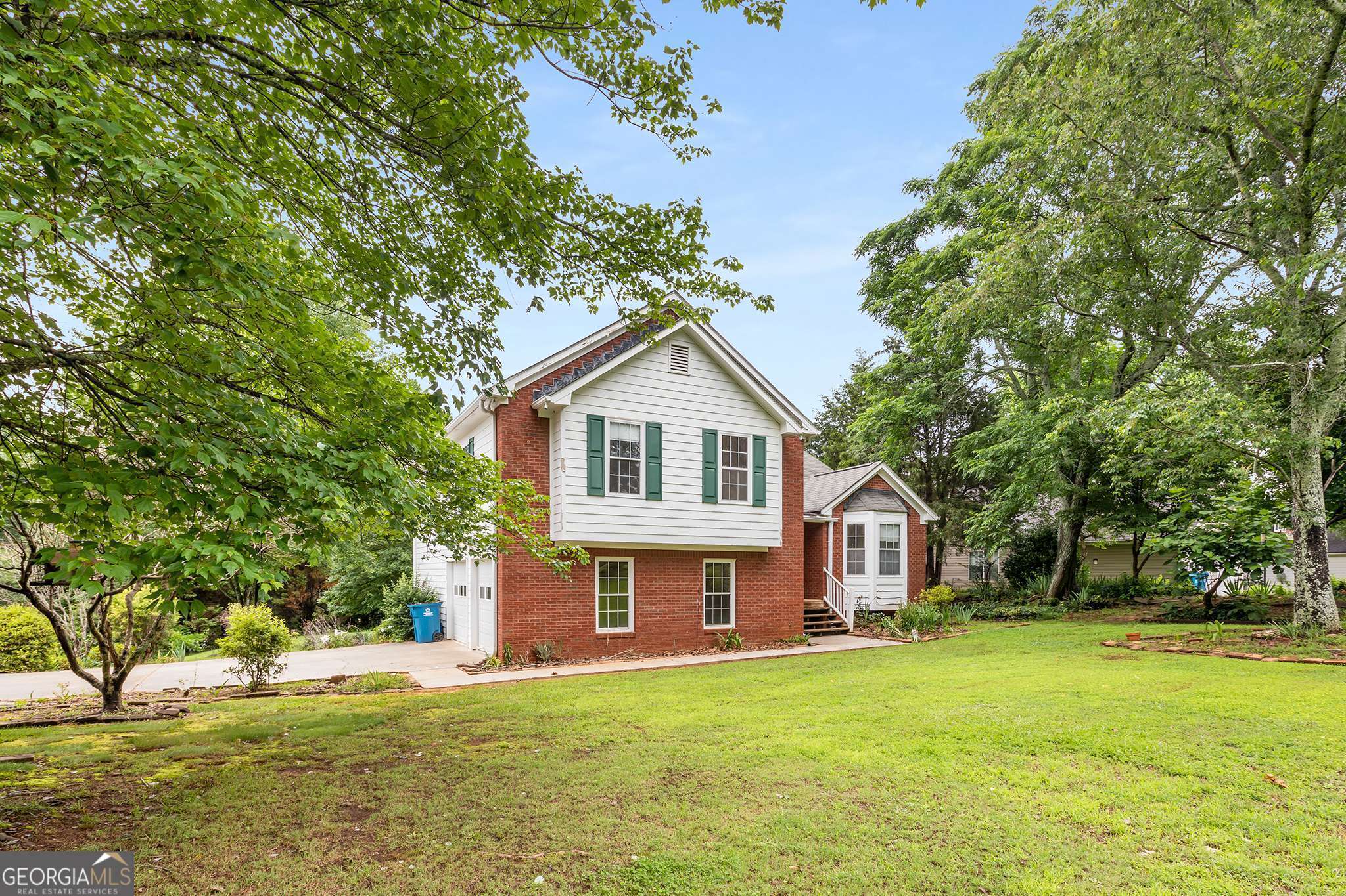 524 Stephens Point DR SE
