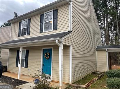 For Rent: 207 London Drive, McDonough, GA 30253 3 Bed | 2.5 Bath | Prime Location | Community Pool Welcome home to this charming 3-bedroom, 2.5-bathroom residence nestled in a well-kept sidewalk community with access to a community pool-perfect for relaxing on hot Georgia days! Enjoy a smart, functional layout with an open-concept living space, spacious bedrooms, and plenty of natural light. The low-maintenance yard means more time to enjoy your home and less time doing yard work. Conveniently located near I-75, Hwy 20/81, and Jonesboro Road, you're just minutes from shopping, dining, schools, and all that McDonough has to offer. Location, layout, and lifestyle-this one checks all the boxes. Come make it yours!