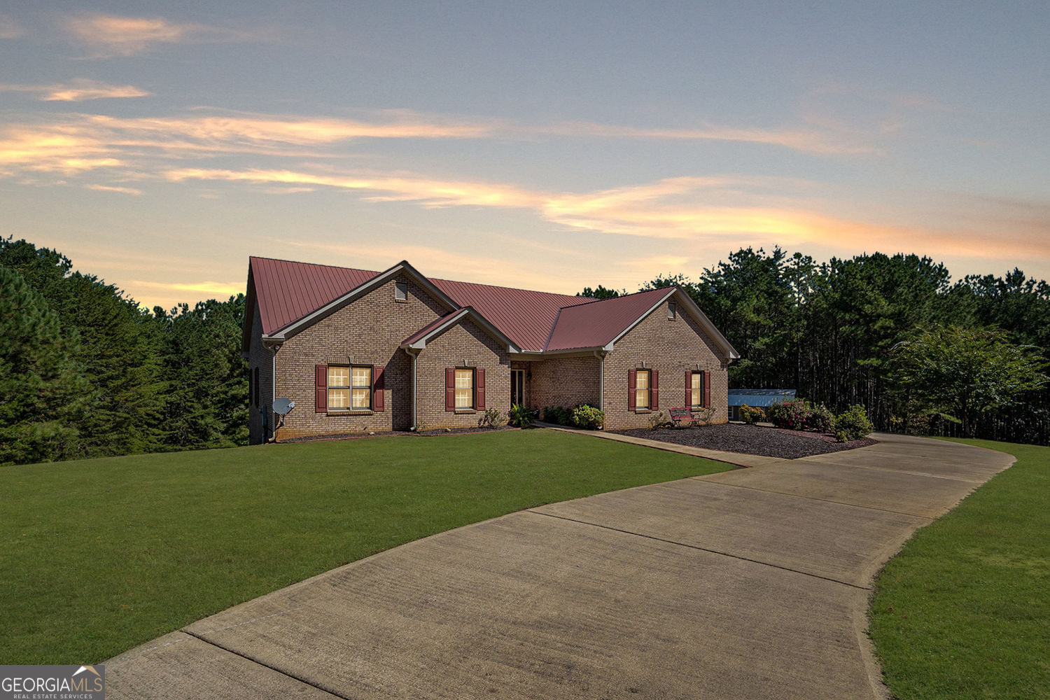 1835 Arnold Spence RD