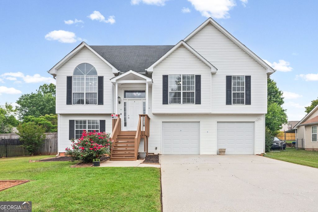 Photo of 2031 Tudor Drive, McDonough, GA 30253 (MLS # 10772629)