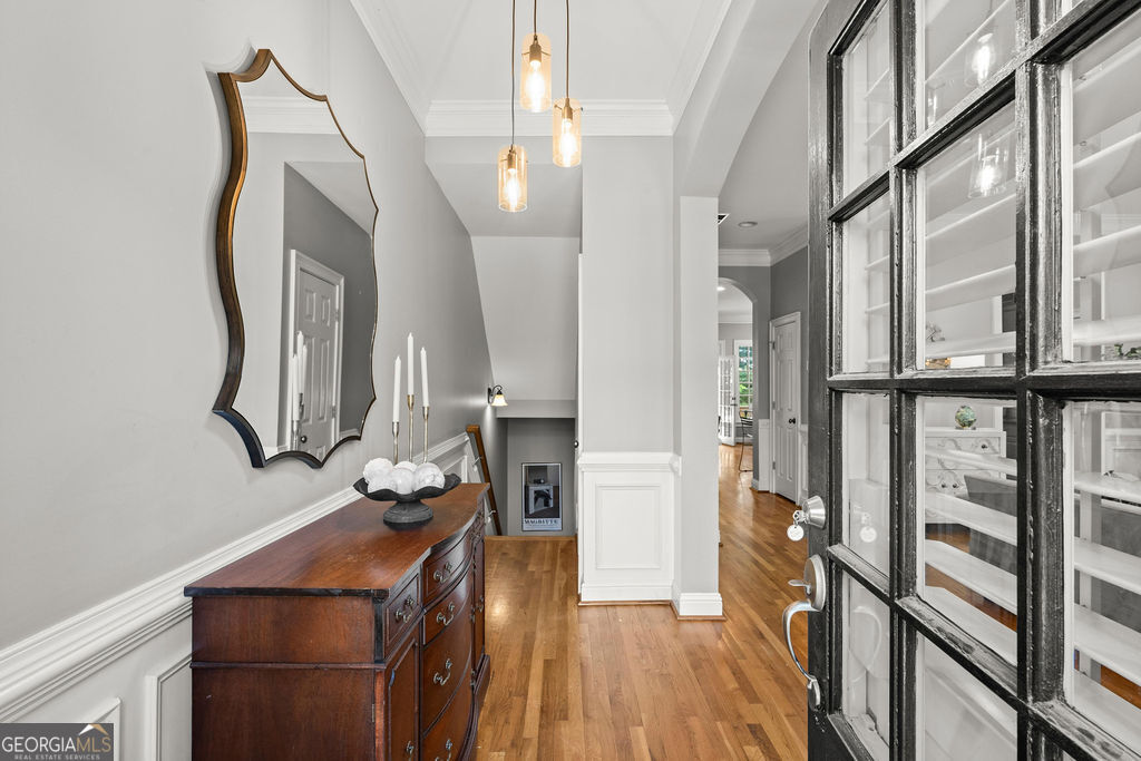 594 Parkside Village WAY