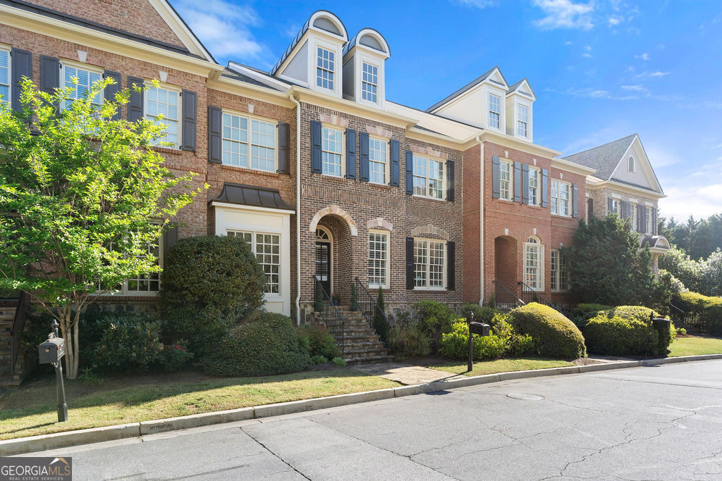 594 Parkside Village WAY