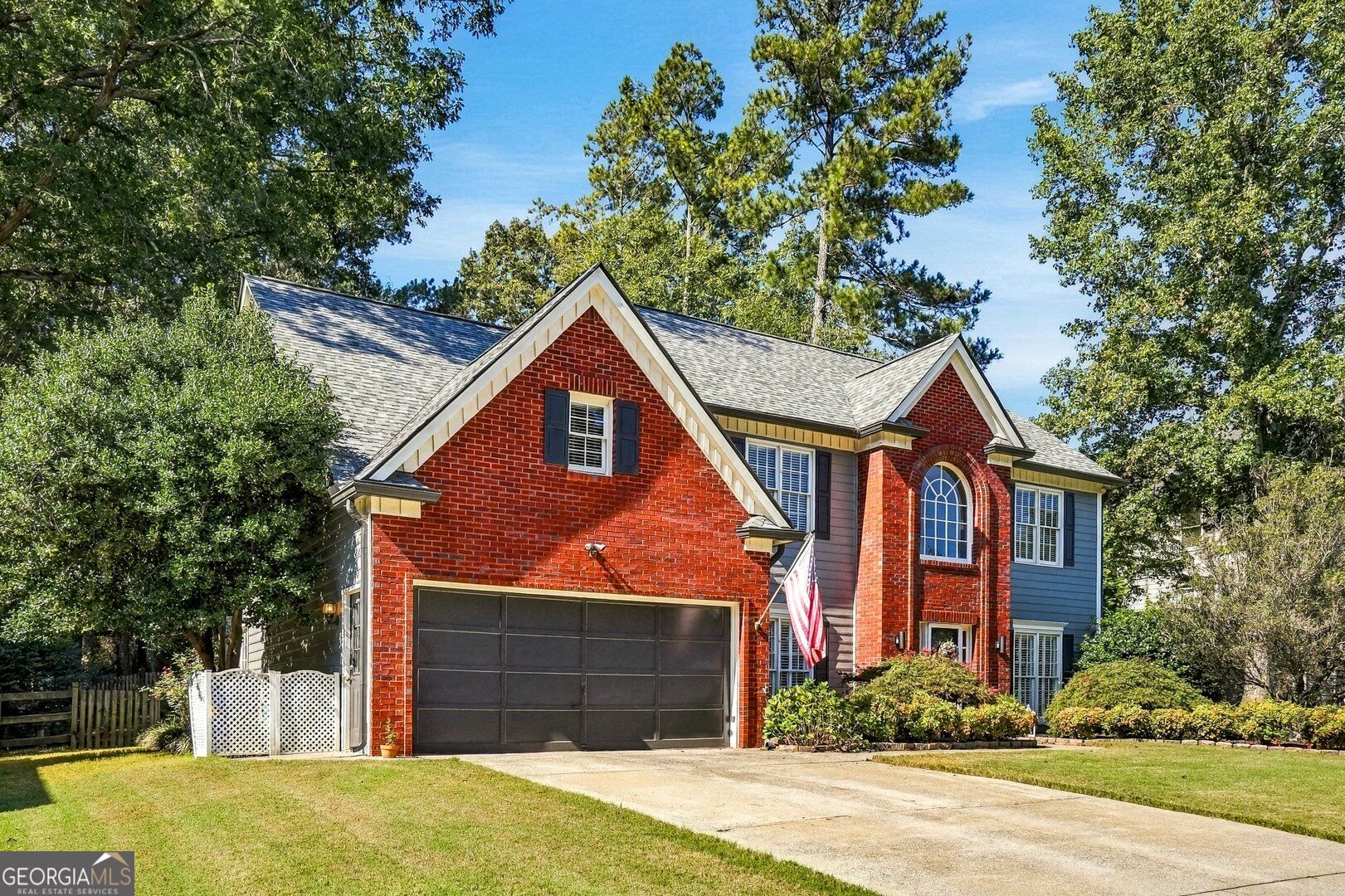 857 Fairlong TRCE NW