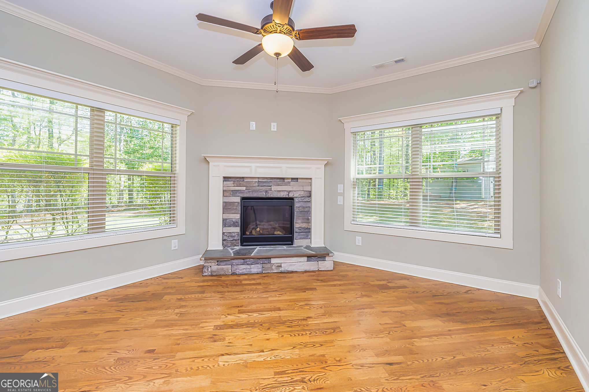 Tyrone, Georgia 30290, United States, 5 Bedrooms Bedrooms, ,5 BathroomsBathrooms,Residential,Pending,109916