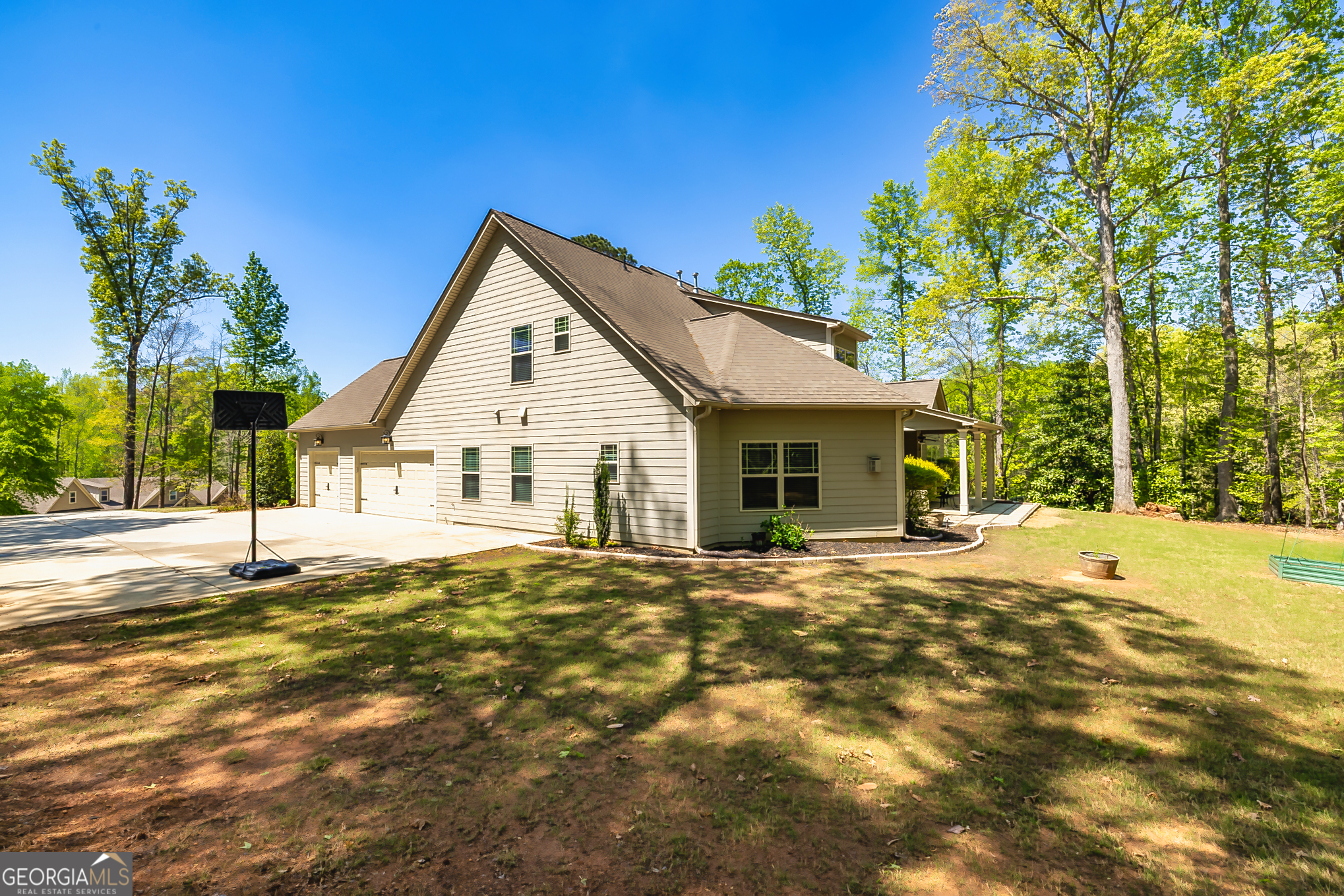 Tyrone, Georgia 30290, United States, 5 Bedrooms Bedrooms, ,5 BathroomsBathrooms,Residential,Pending,109916