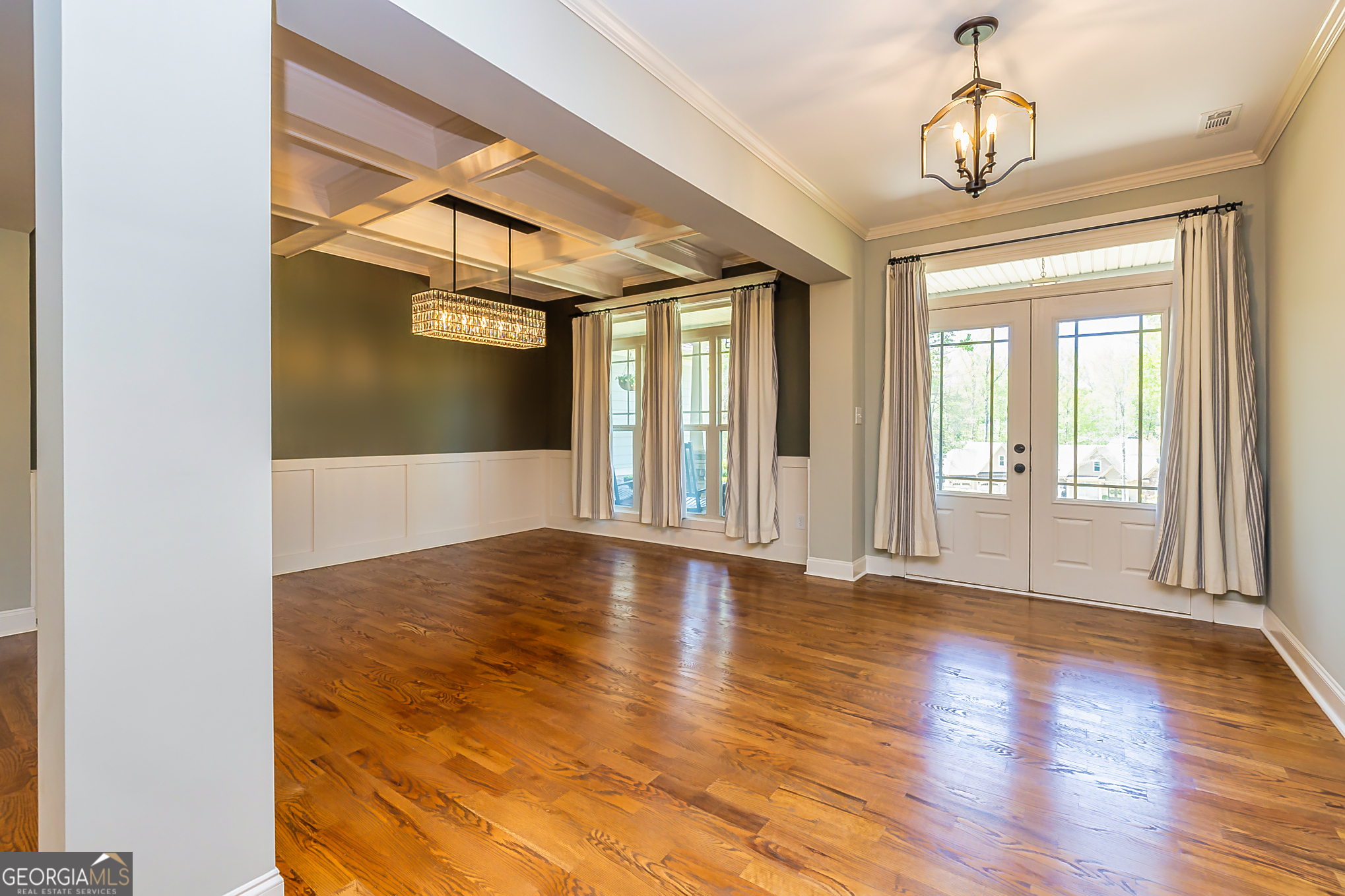 Tyrone, Georgia 30290, United States, 5 Bedrooms Bedrooms, ,5 BathroomsBathrooms,Residential,Pending,109916