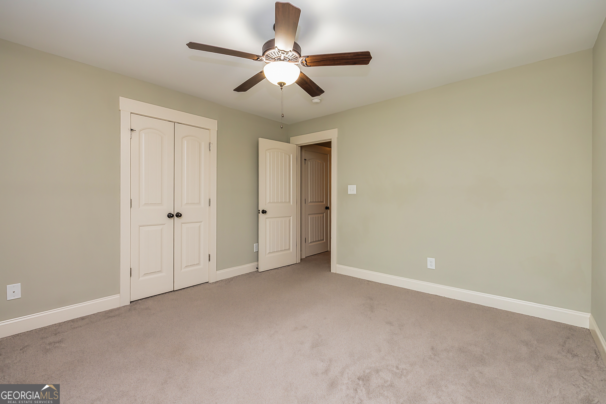 Tyrone, Georgia 30290, United States, 5 Bedrooms Bedrooms, ,5 BathroomsBathrooms,Residential,Pending,109916