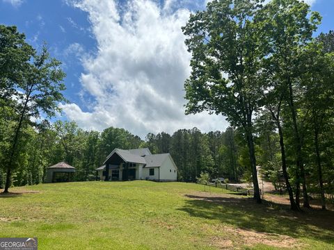 Single Family Residence in Villa Rica GA 11071 Dogwood Dr 1.jpg