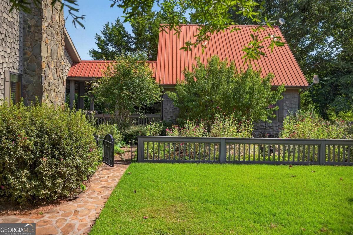5231 Sandy Creek RD