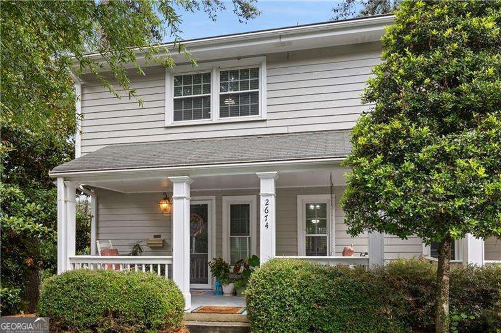 Photo of 2674 Farmstead Road SE, Smyrna, GA 30080 (MLS # 10625117)