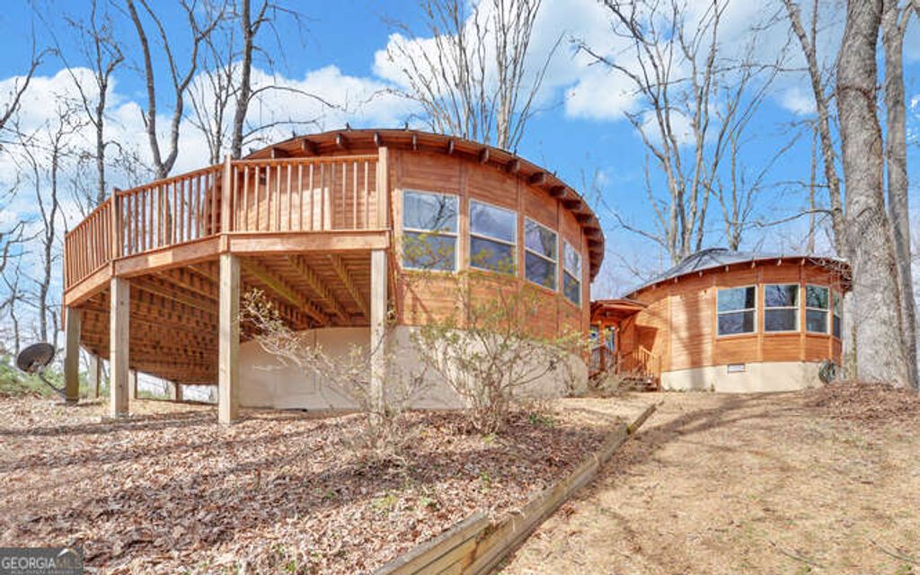 Photo of 279 Collins Creek Rd, Hiawassee, GA 30546 (MLS # 10716113)