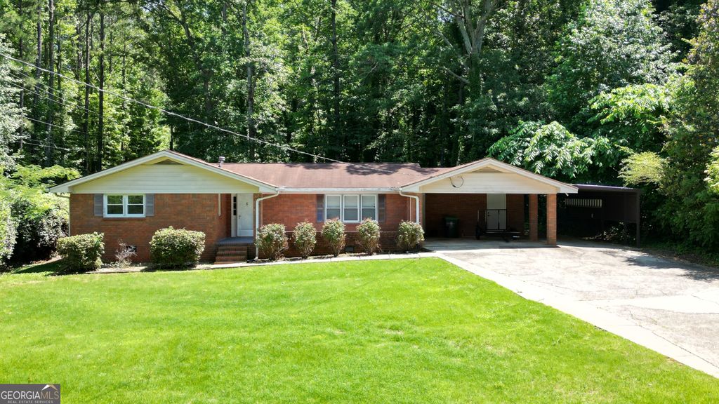 Photo of 5 Circle Drive, Hampton, GA 30228 (MLS # 10674481)