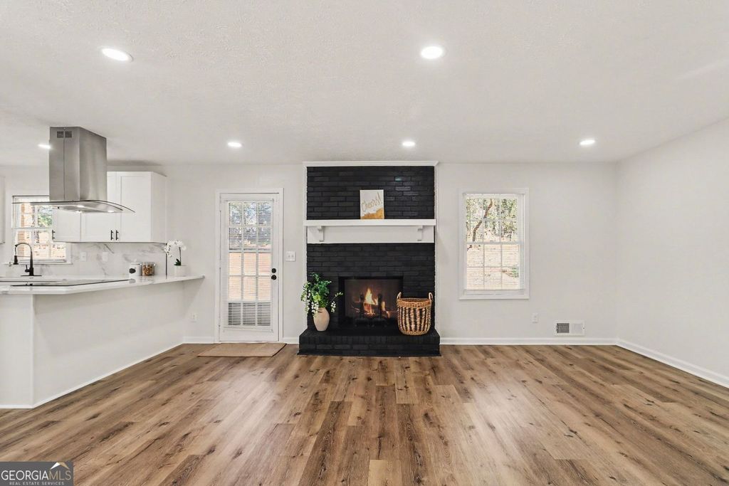 Photo of 2142 Colonial Oak Way SW, Stone Mountain, GA 30087 (MLS # 10712074)