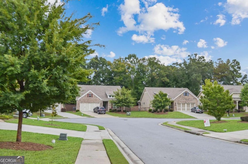 Photo of 3040 Appling Hills Drive, Dacula, GA 30019 (MLS # 10868190)