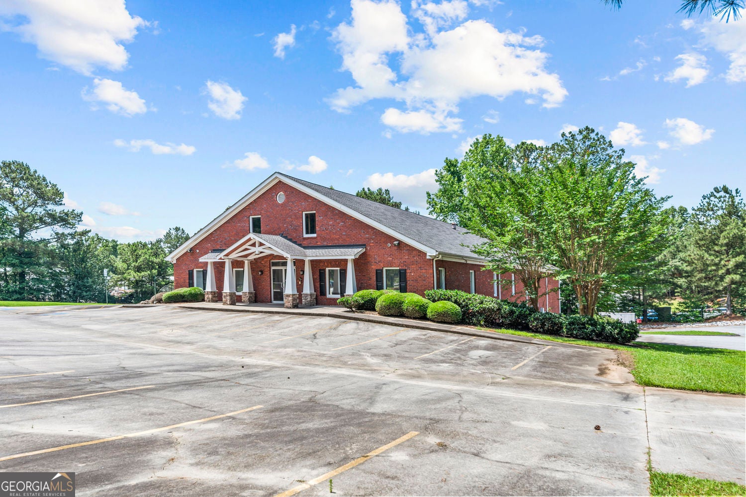 4440 Tuck RD