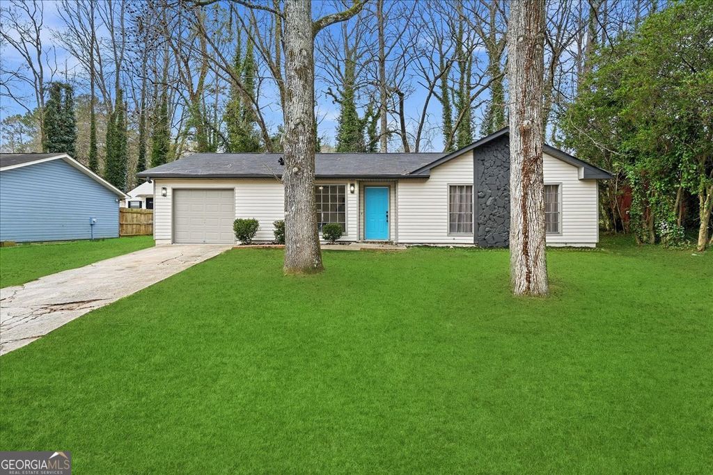 Photo of 8185 Englewood Trail, Riverdale, GA 30274 (MLS # 10676096)