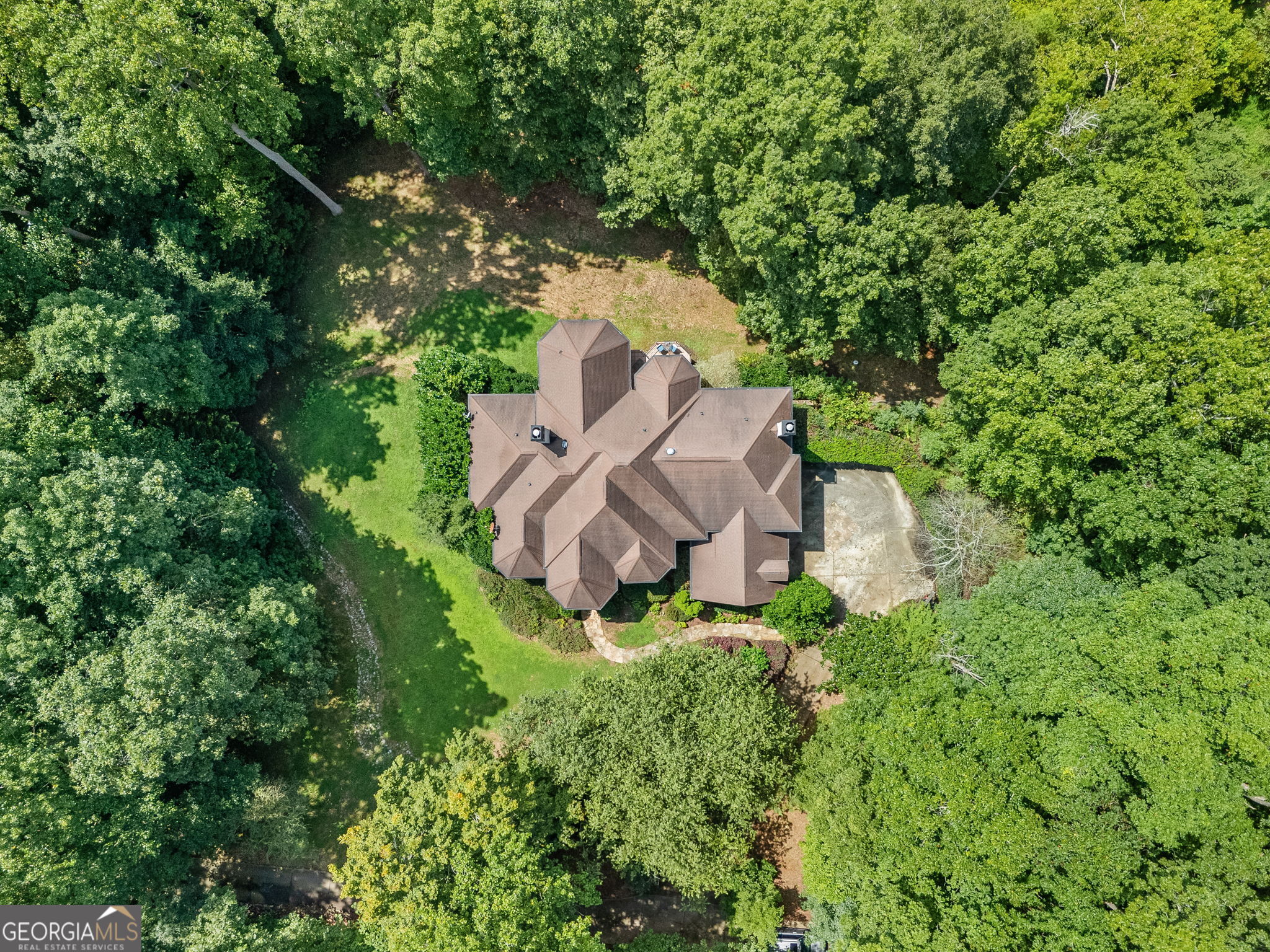 221 Allmond LN