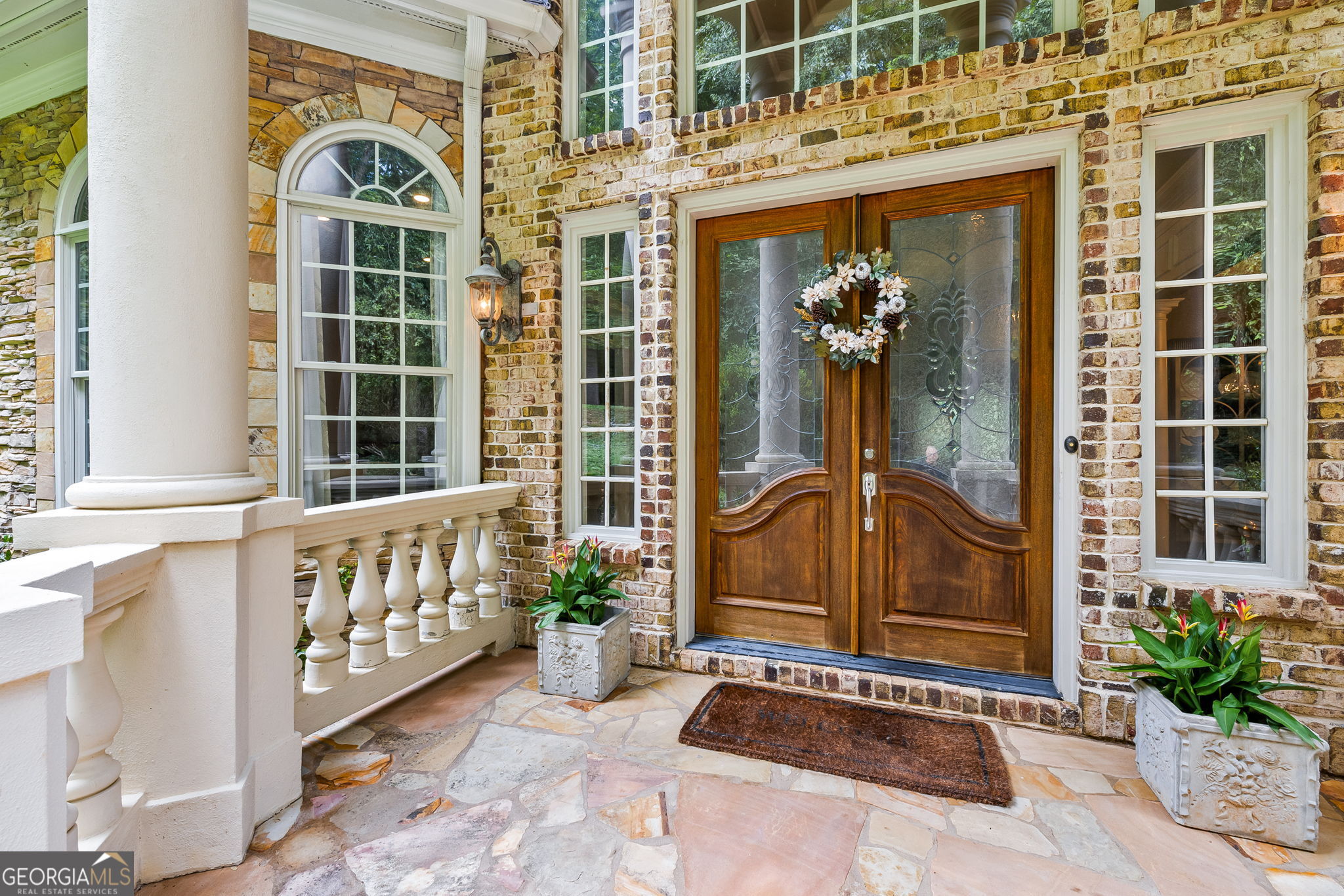 221 Allmond LN