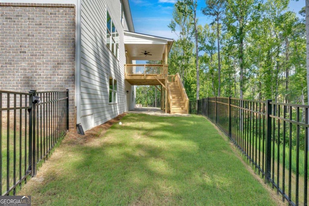 Photo of 1065 Low Water Crossing NW St, Acworth, GA 30101 (MLS # 10664833)