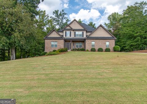 Photo of 828 Smallwood Trace, Hampton, GA 30228 (MLS # 10612889)