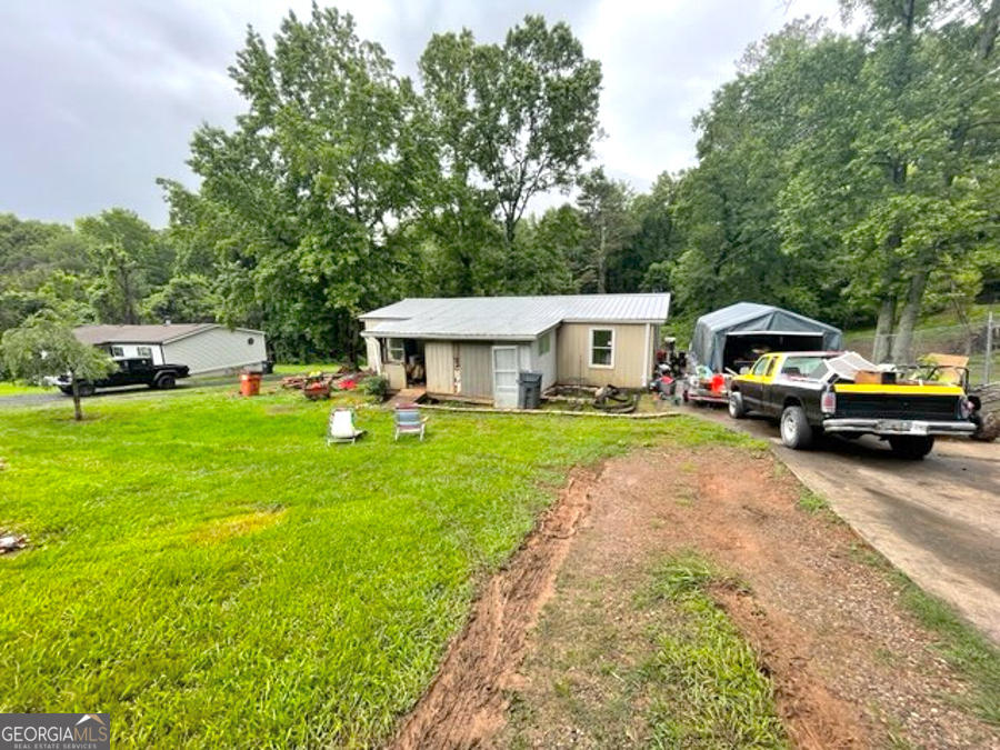 48 Twin Oaks CT