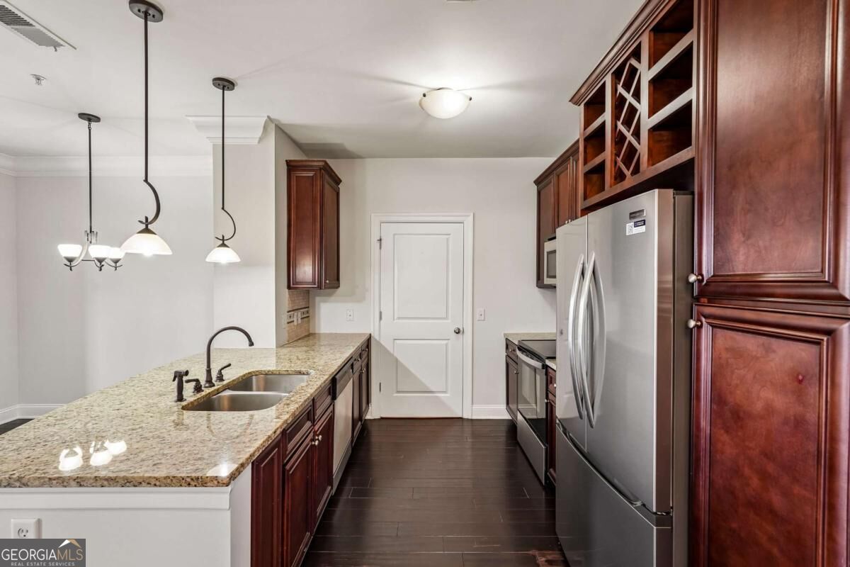 901 Abernathy RD NE 6230