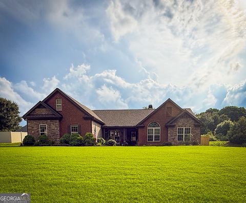 608 Henning DR Winder GA 30680