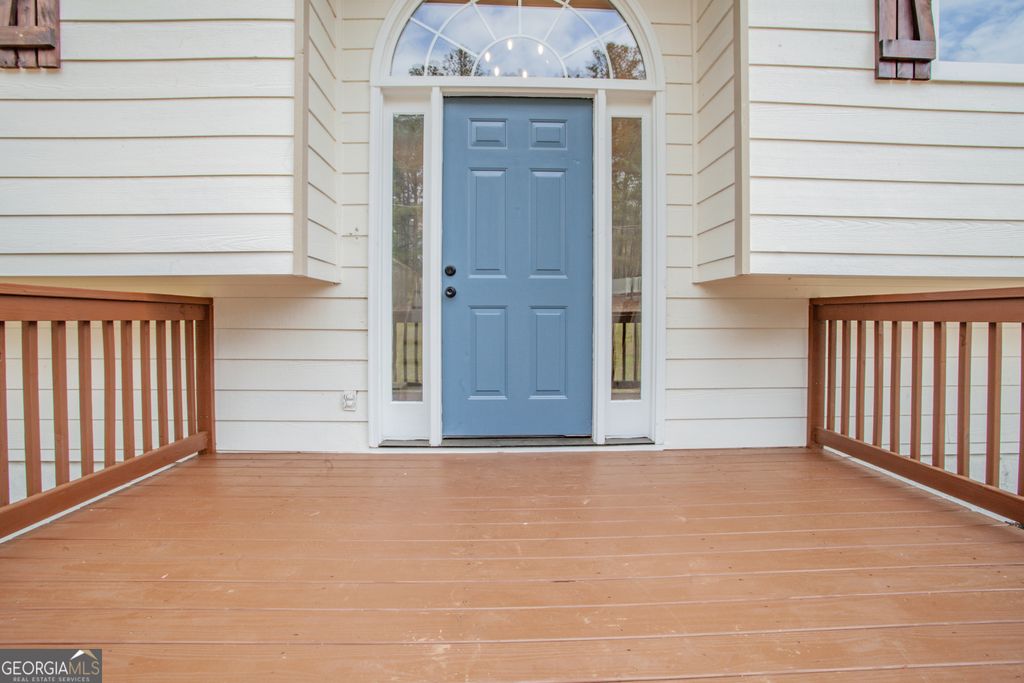 Photo of 232 Cypress Circle, Carrollton, GA 30116 (MLS # 10722409)