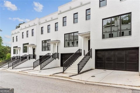 Photo of 3667 Peachtree Road NE #14, Atlanta, GA 30319 (MLS # 10876435)