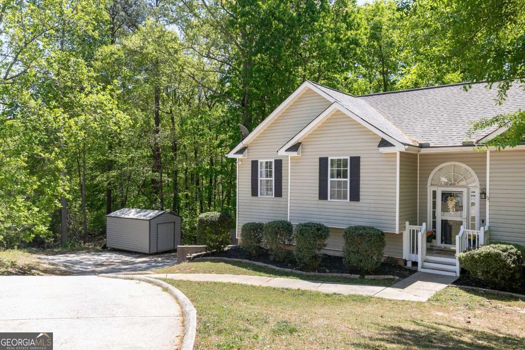 Photo of 9420 Poole Road, Villa Rica, GA 30180 (MLS # 10737146)