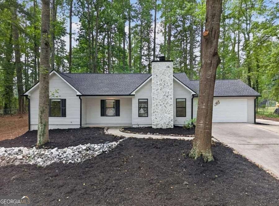 Photo of 160 Running Bear Trail, Fayetteville, GA 30214 (MLS # 10856010)