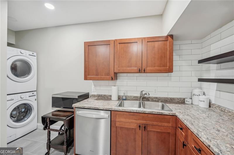 Crabapple North - Residential