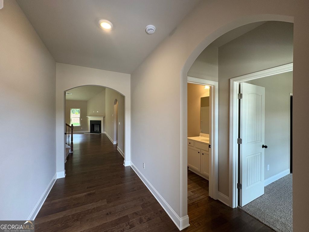 Photo of 1036 Lakeviewe Oaks Court #21-B, Grayson, GA 30017 (MLS # 10759974)