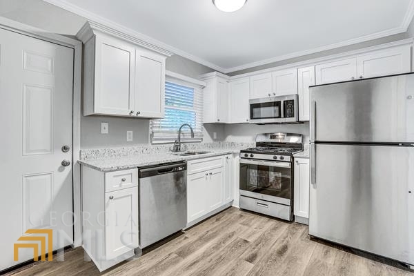 Valley Brook Estates - Residential Lease