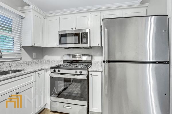 Valley Brook Estates - Residential Lease