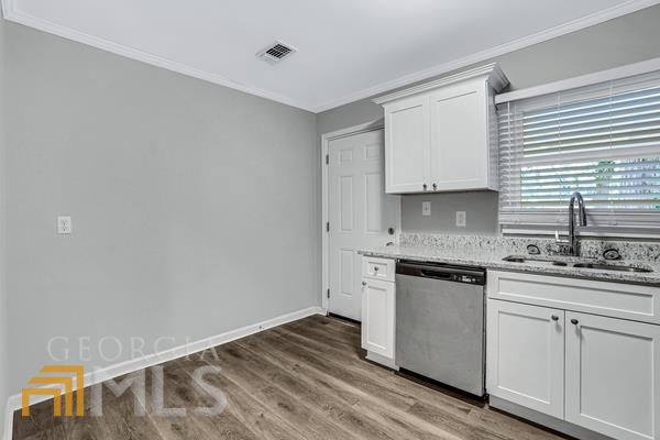 Valley Brook Estates - Residential Lease