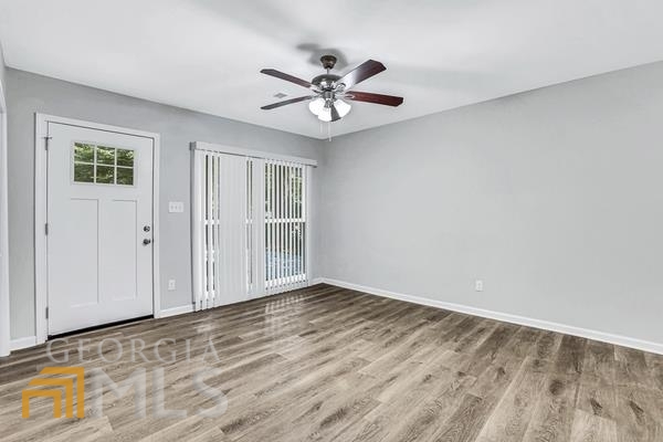 Valley Brook Estates - Residential Lease