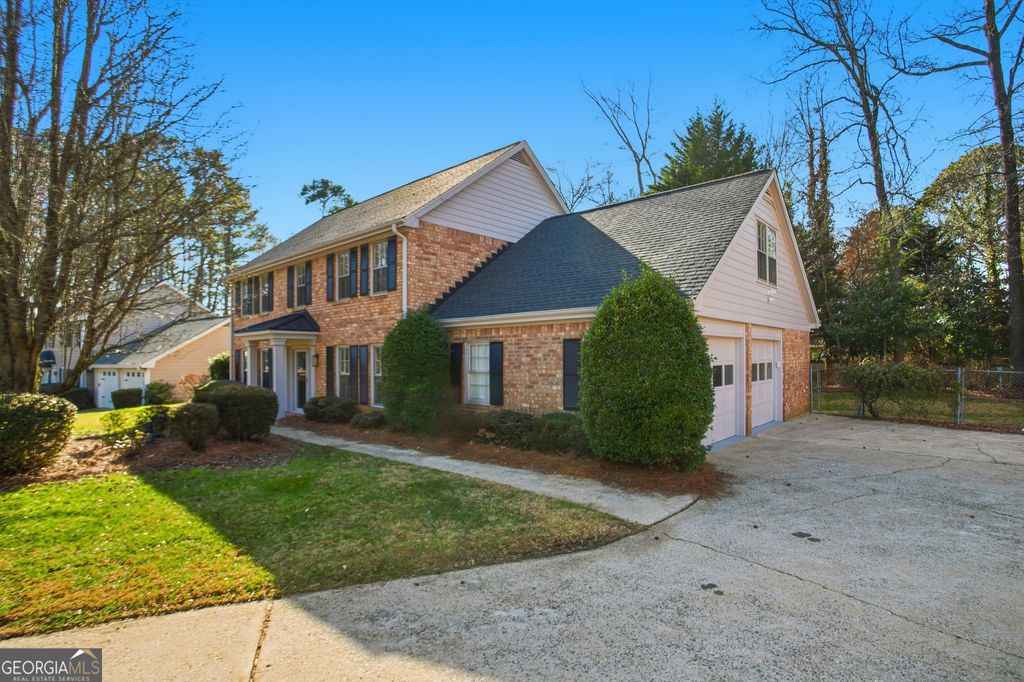 Photo of 653 Parkcrest Place NE, Marietta, GA 30068 (MLS # 10676750)