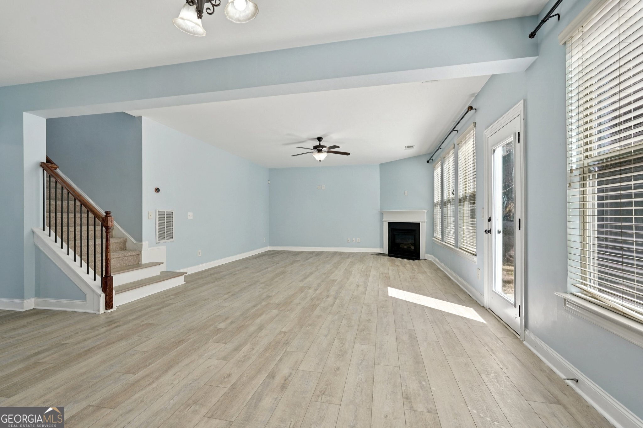 5430 Breckinridge LN