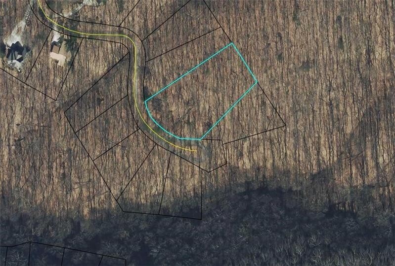 4528 Sassafras Mountain TRL