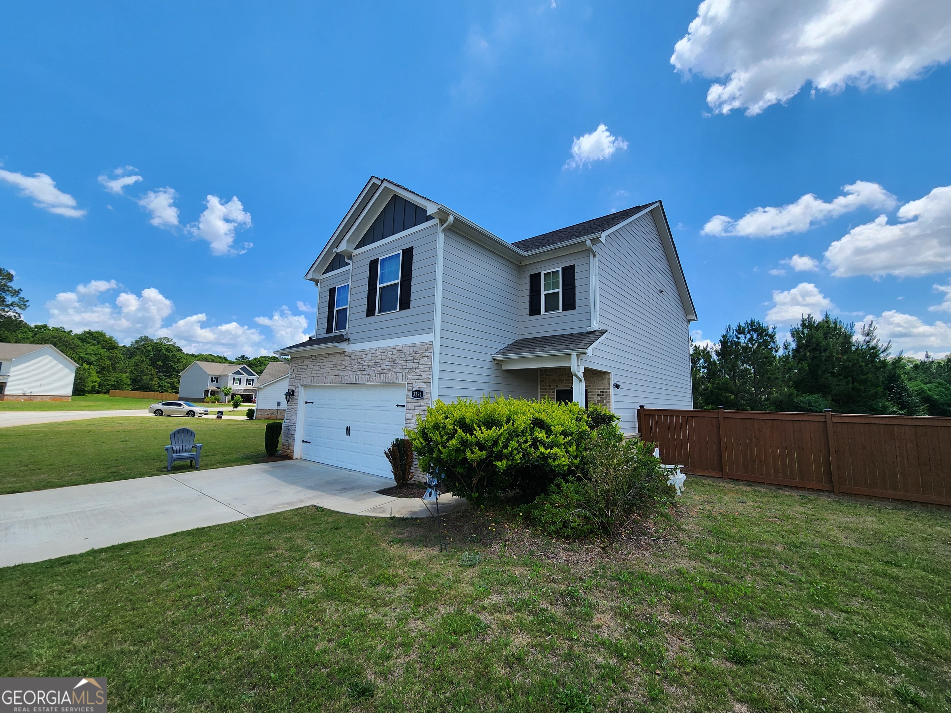 3294 Bridgewood DR