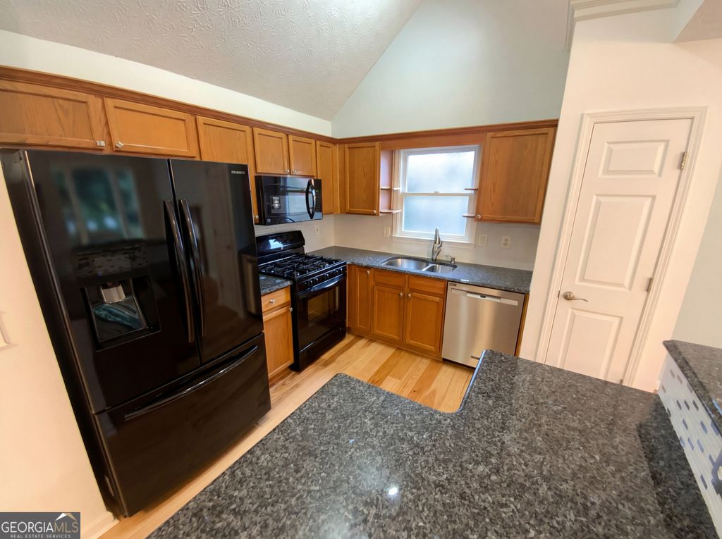 Photo of 7030 Wessex Way, Cumming, GA 30028 (MLS # 10696031)