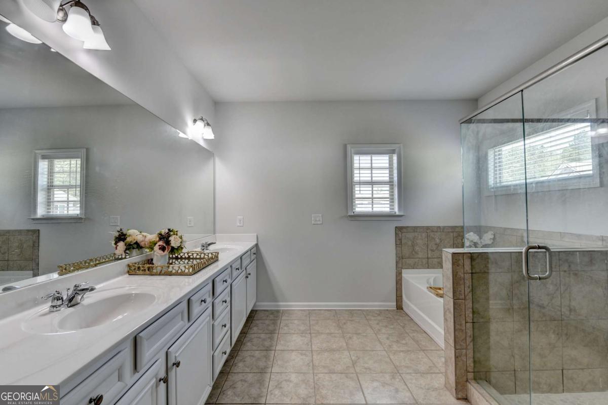 7550 Easton Valley LN