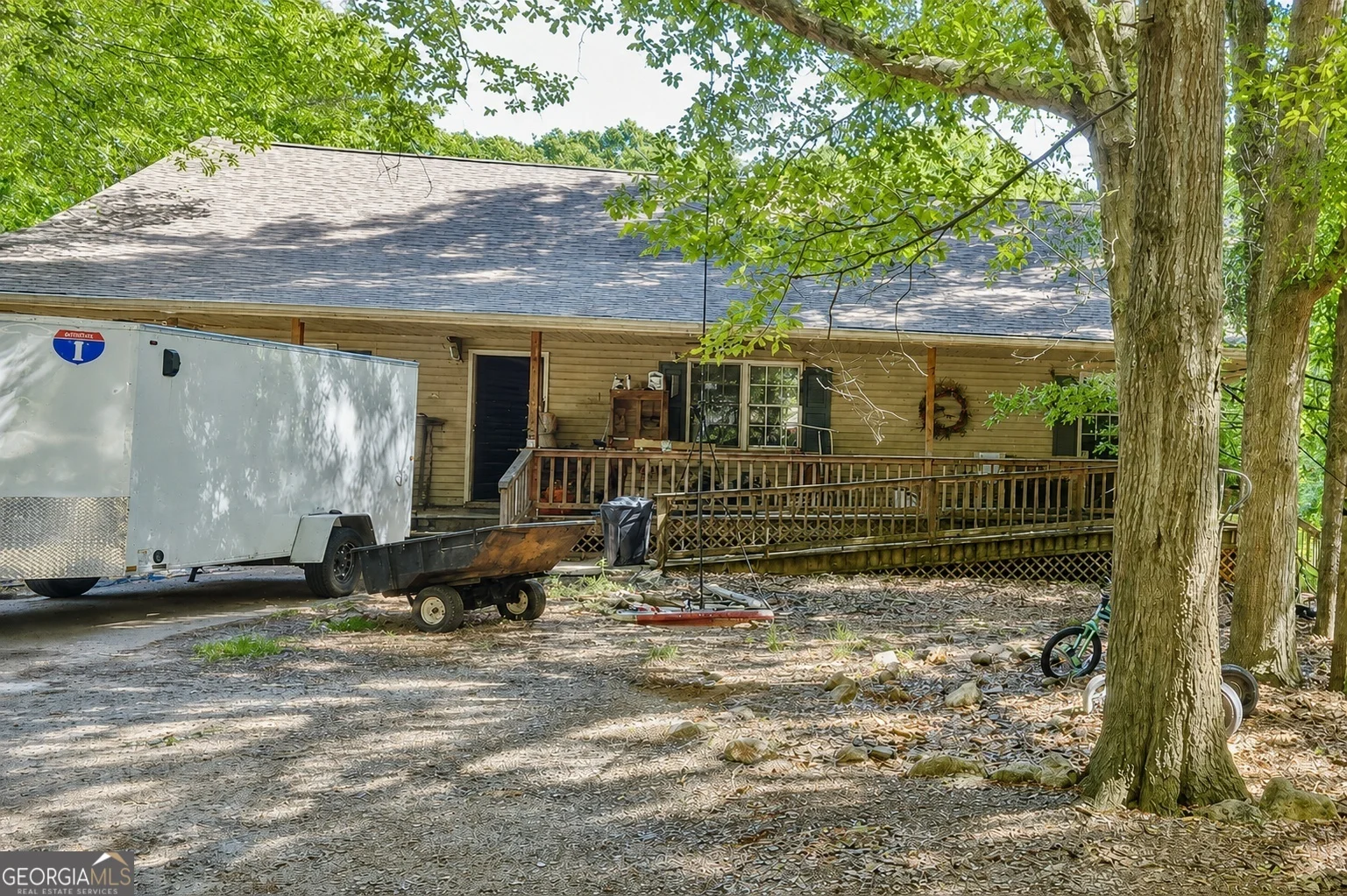 1990 Hewell Road NW
