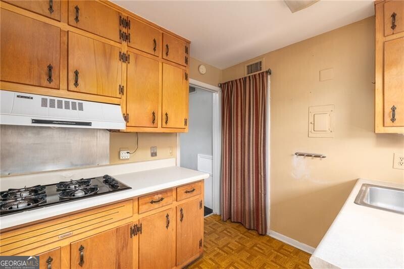 Atlanta, Georgia 30305, United States, 2 Bedrooms Bedrooms, ,2 BathroomsBathrooms,Residential,Active,4003