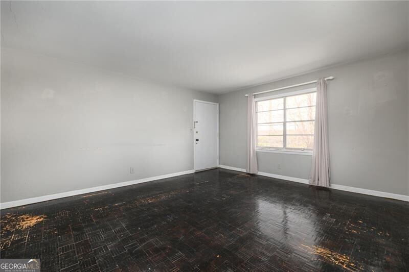 Atlanta, Georgia 30305, United States, 2 Bedrooms Bedrooms, ,2 BathroomsBathrooms,Residential,Active,4003